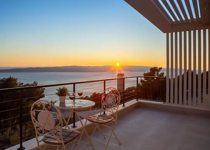 Villa Modern Maris - With Heated Pool & Sea View *