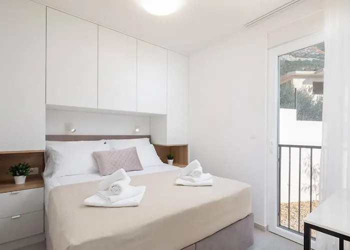 Villa Modern Maris - With Heated Pool & Sea View Brela