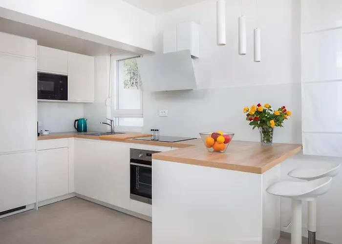 Villa Modern Maris - With Heated Pool & Sea View *