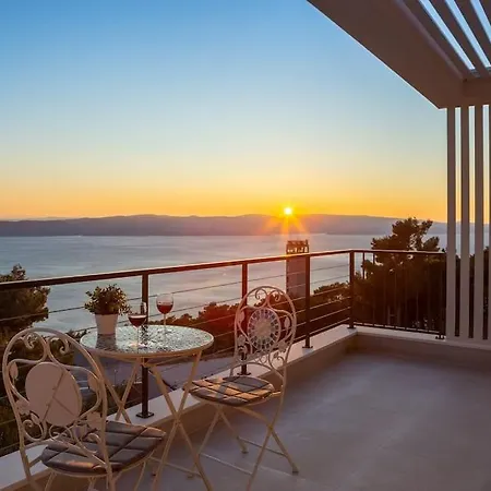 فيلة Modern Maris - With Heated Pool & Sea View *
